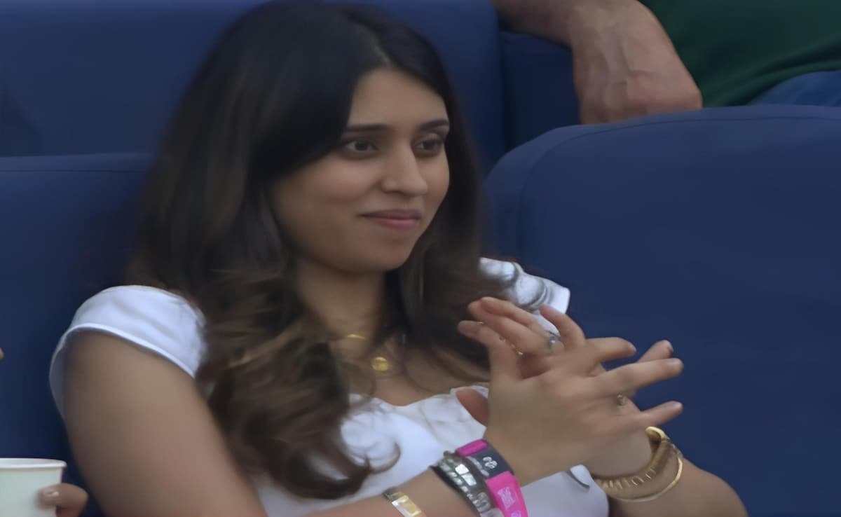 Rohit Sharma Slams Naseem Shah For Massive Six. Wife Ritika Sajdeh's Reaction Is Viral