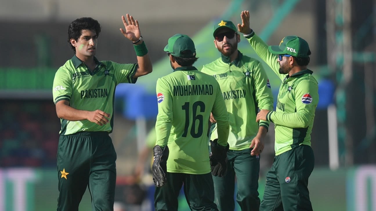 Champions Trophy - Pakistan fined for slow over-rate