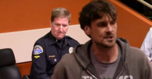 Chris Kluwe Arrested During Demonstration Against MAGA Plaque in Huntington