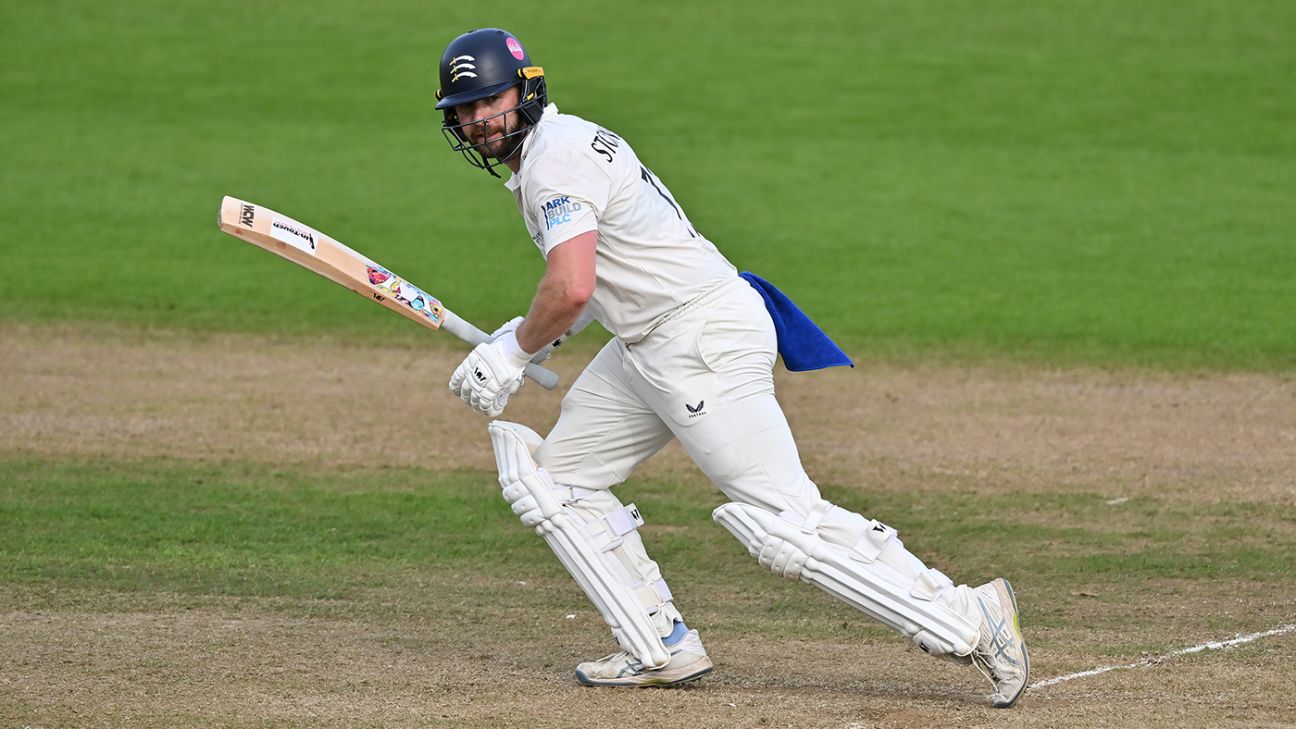 Hampshire recruits Mark Stoneman as backup for James Vince in