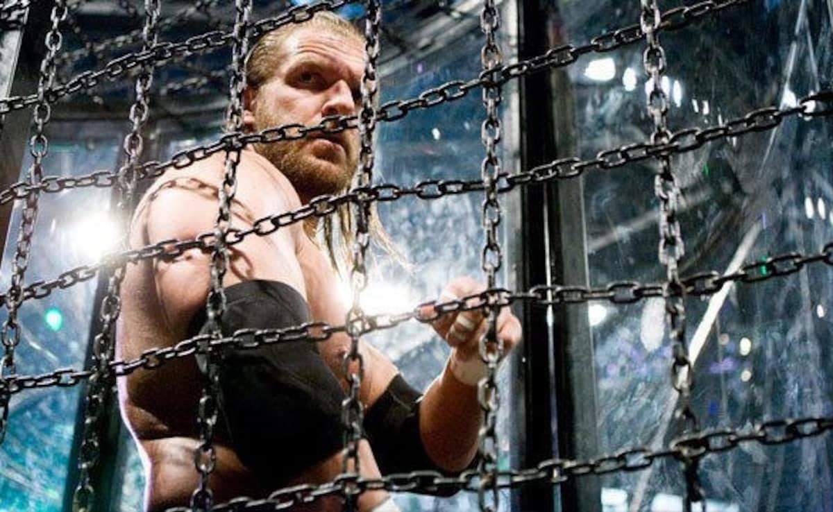 5 Best Elimination Chamber Matches That Were A Spectacle For Fans