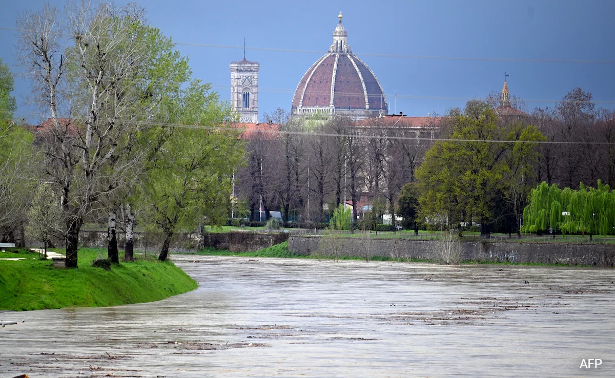 Florence Cathedral Closed As Italy's Tuscany On Flood Alert