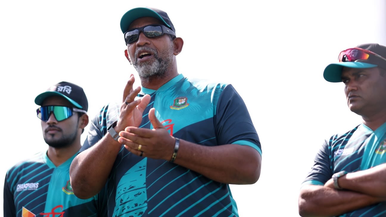 BCB director endorses Simmons to continue as Bangladesh head coach