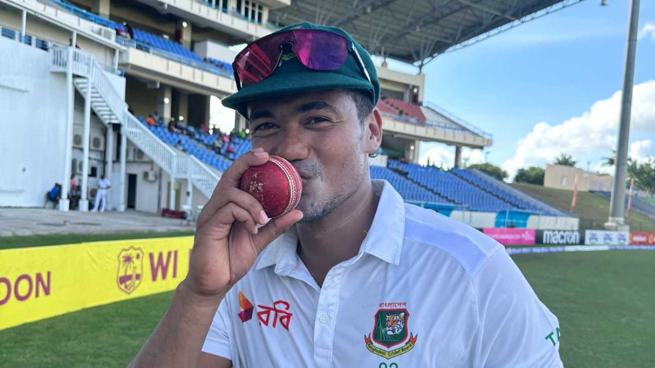 Taskin Ahmed is the sole player in Grade A on