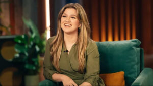 What Occurred with Kelly Clarkson Singer Substituted on Talk Show