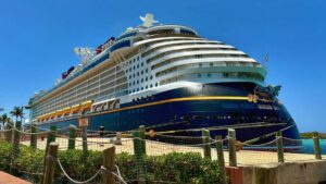 Disney Cruise Line experiences technical issues causing boarding complications