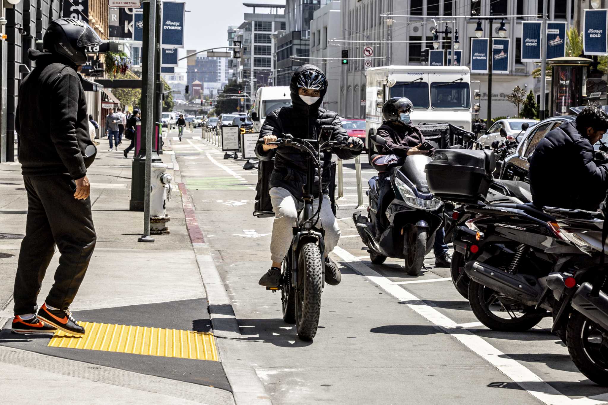Downtown San Francisco Malls May Be Vacant But Food Deliveries