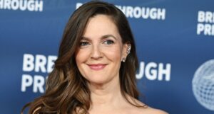 Drew Barrymore Just Had a Pam Anderson Experience