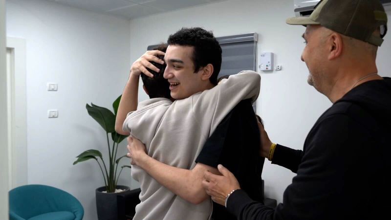 Edan Alexander Former Israeli American Hostage Comes Back to Israel Following