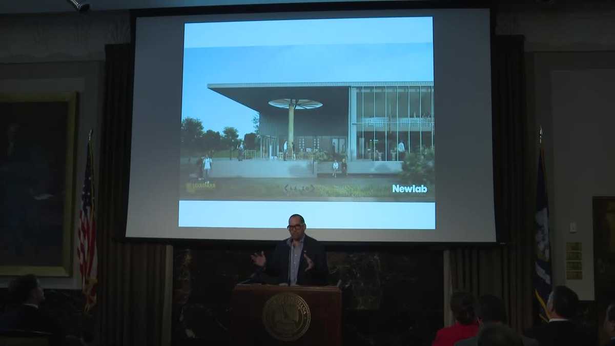 Louisiana Governor Unveils Technology Center at Deteriorating Naval Base