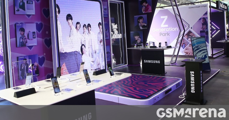 News Demo Units of Galaxy Z Fold7 Z Flip7 and