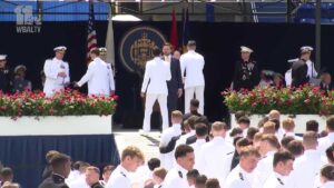 US Naval Academy Graduates 1000 New Officers
